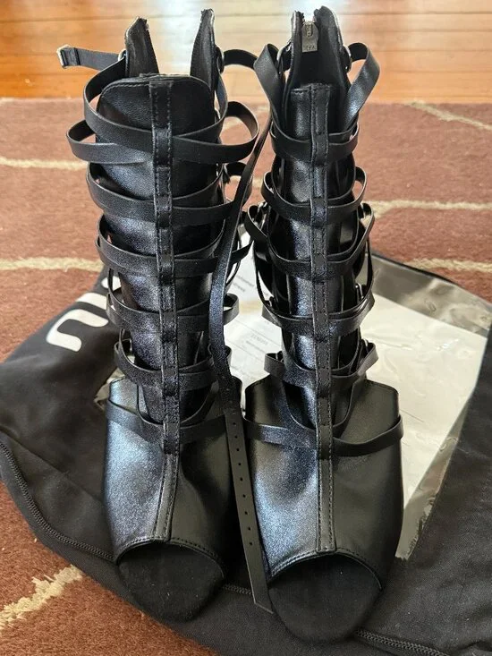 Burju Nyx – The Strappy Vegan Leather Open-Toe Ankle Bootie for Street & Dance - Picture 10 of 14